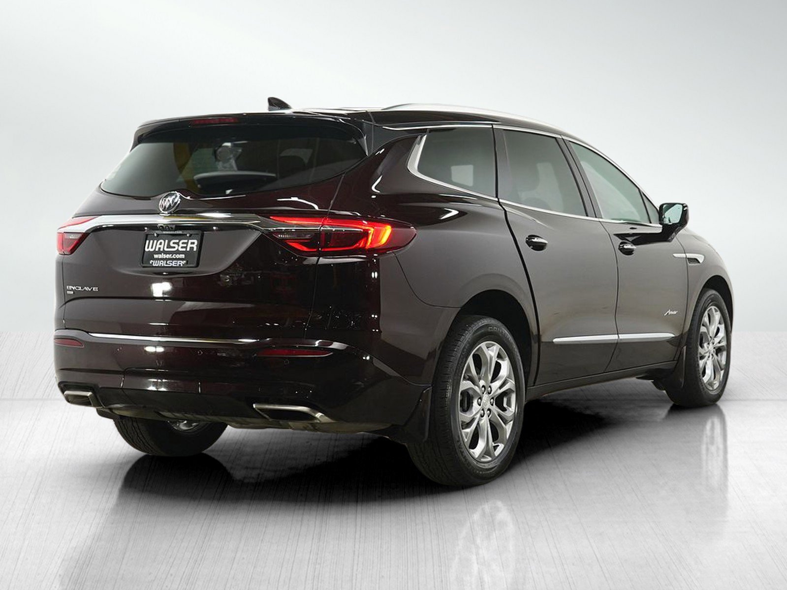 Used 2021 Buick Enclave Avenir w/ Avenir Technology Package AWD/4WD image 5