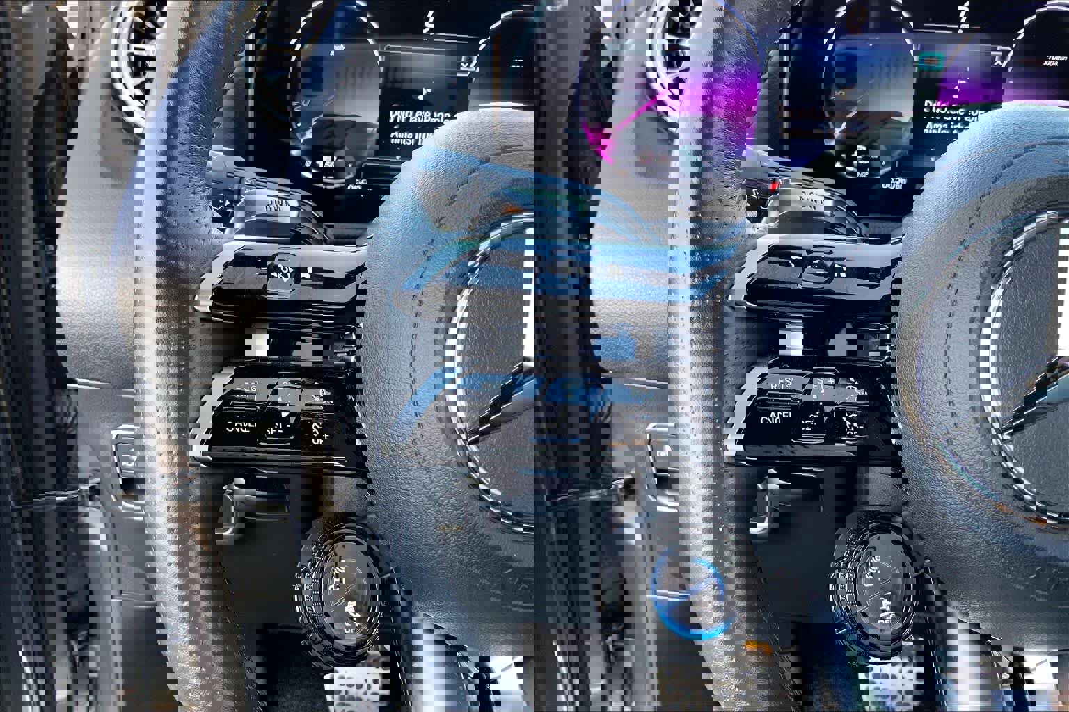 Used 2025 Mercedes-Benz GLA 35 AMG 4MATIC image 45