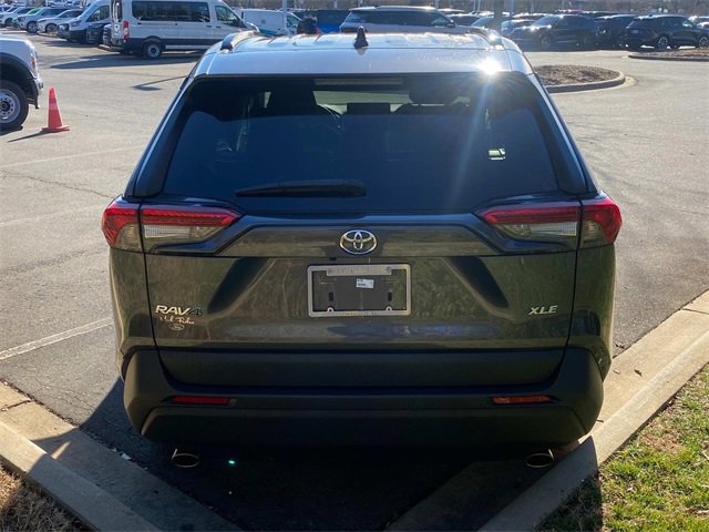 Used 2022 Toyota RAV4 XLE image 30