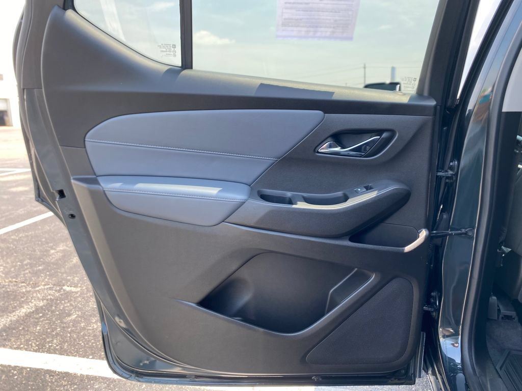 Used 2018 Chevrolet Traverse LT AWD/4WD image 16