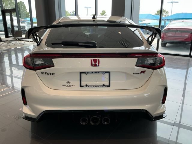 Used 2025 Honda Civic Type R image 3