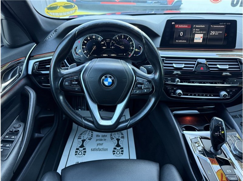 Used 2017 BMW 530i 530i Sedan 4D image 37