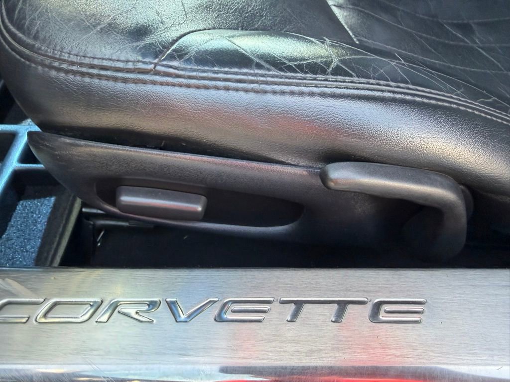 Used 2000 Chevrolet Corvette Convertible image 14