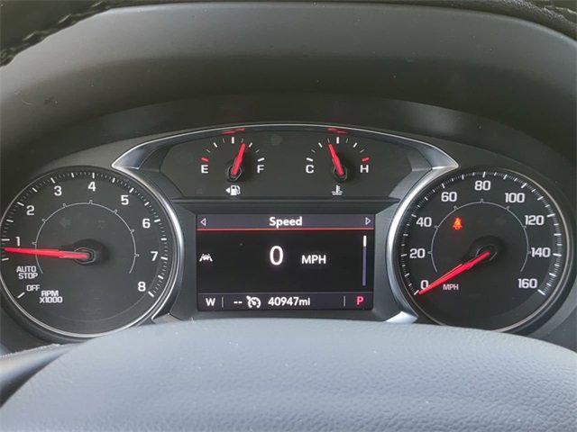 Used 2023 GMC Terrain SLT image 25