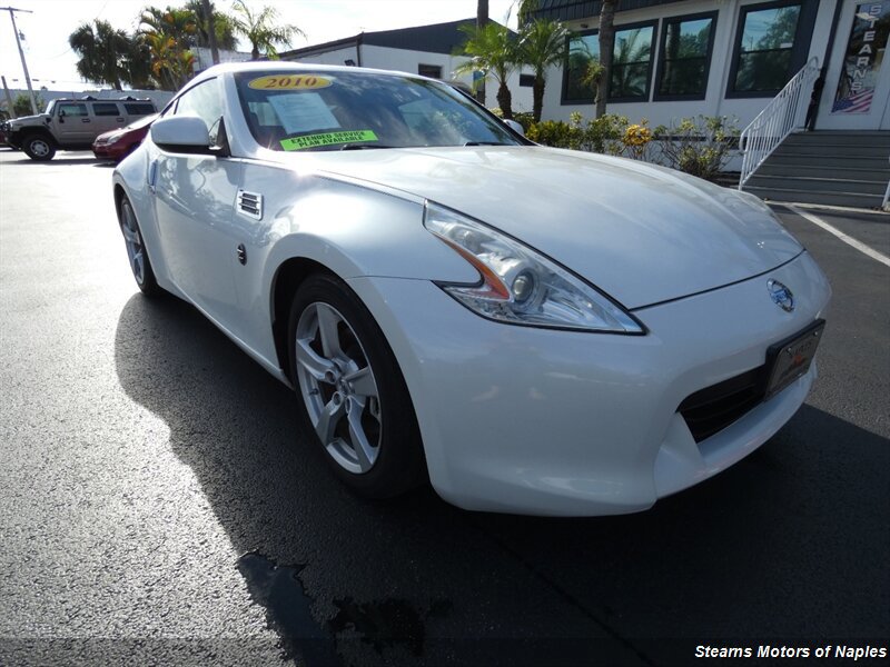 Used 2010 Nissan 370Z Coupe RWD image 1