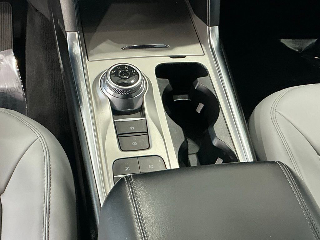 Used 2021 Ford Explorer XLT w/ Equipment Group 202A image 11