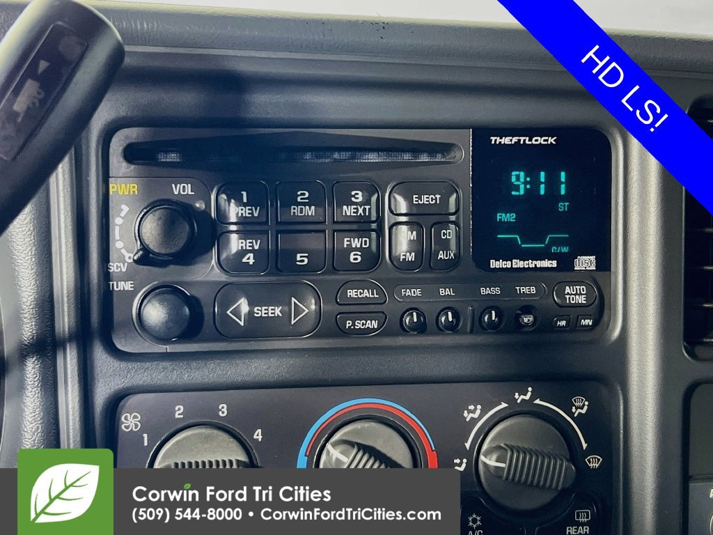 Used 2000 Chevrolet Silverado 2500 LS w/ Snow Plow Prep Pkg AWD/4WD image 18