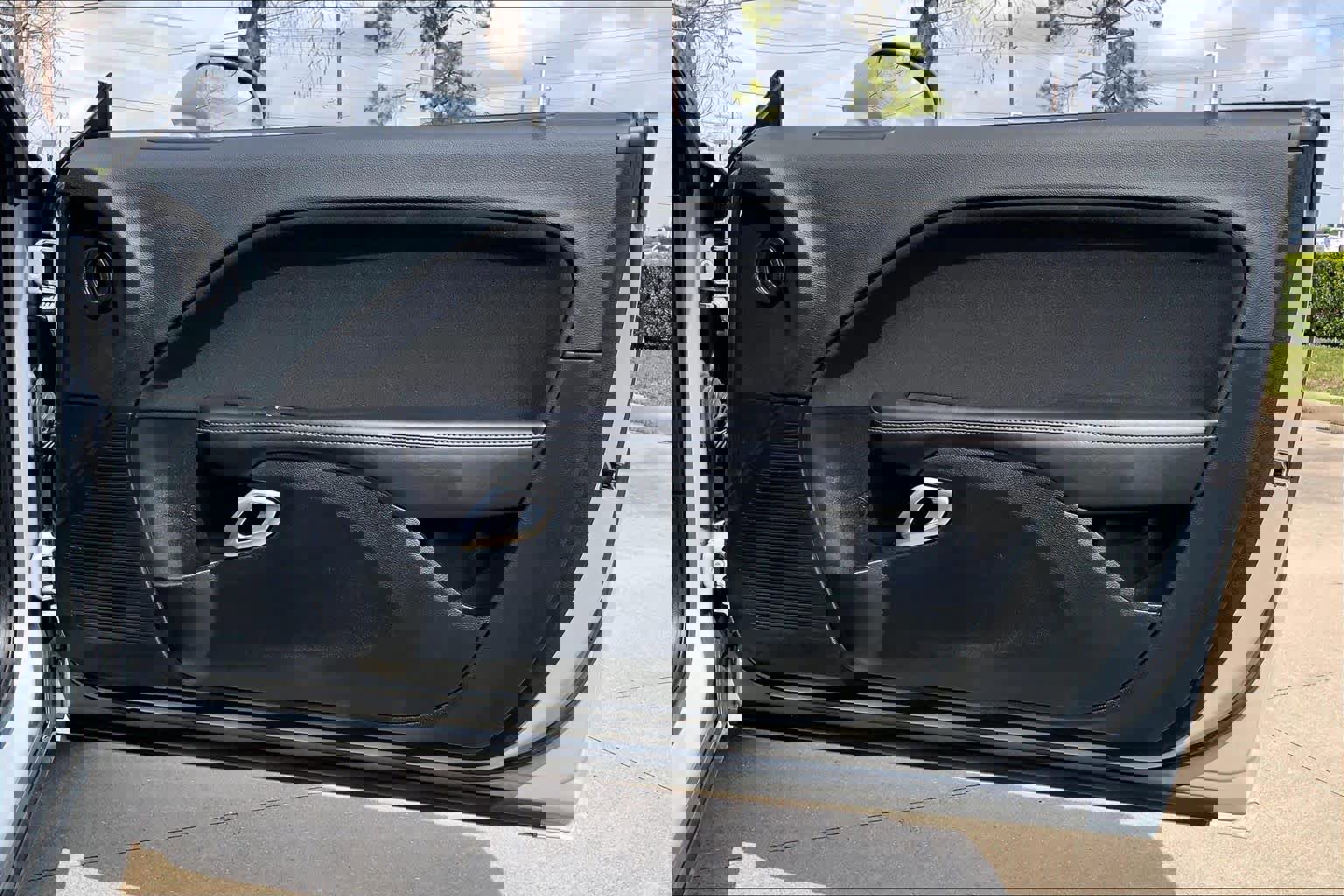 Used 2022 Dodge Challenger R/T w/ Blacktop Package image 19