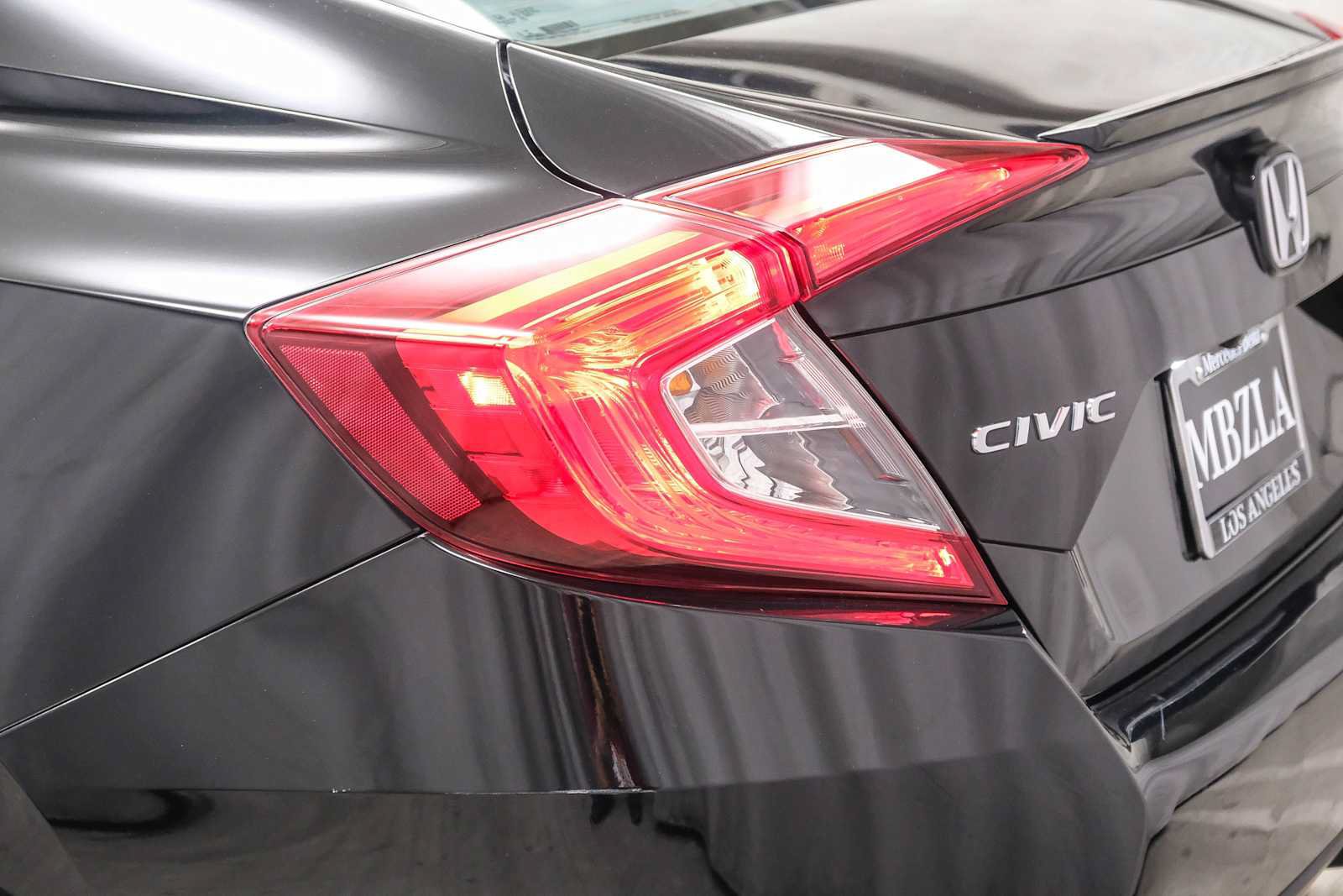 Used 2019 Honda Civic Sport image 7