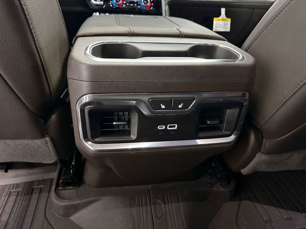 Used 2024 GMC Sierra 3500 Denali w/ Denali Reserve Package image 22