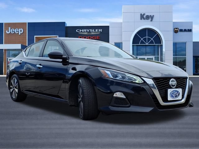 Used 2022 Nissan Altima 2.5 SV FWD image 6