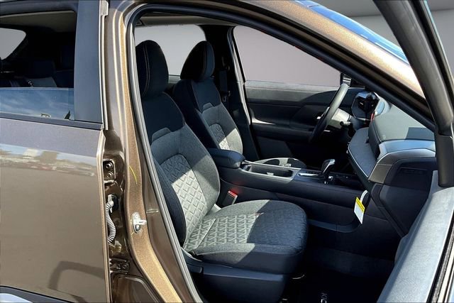 New 2026 Nissan Kicks SV w/ SV Premium Package image 11