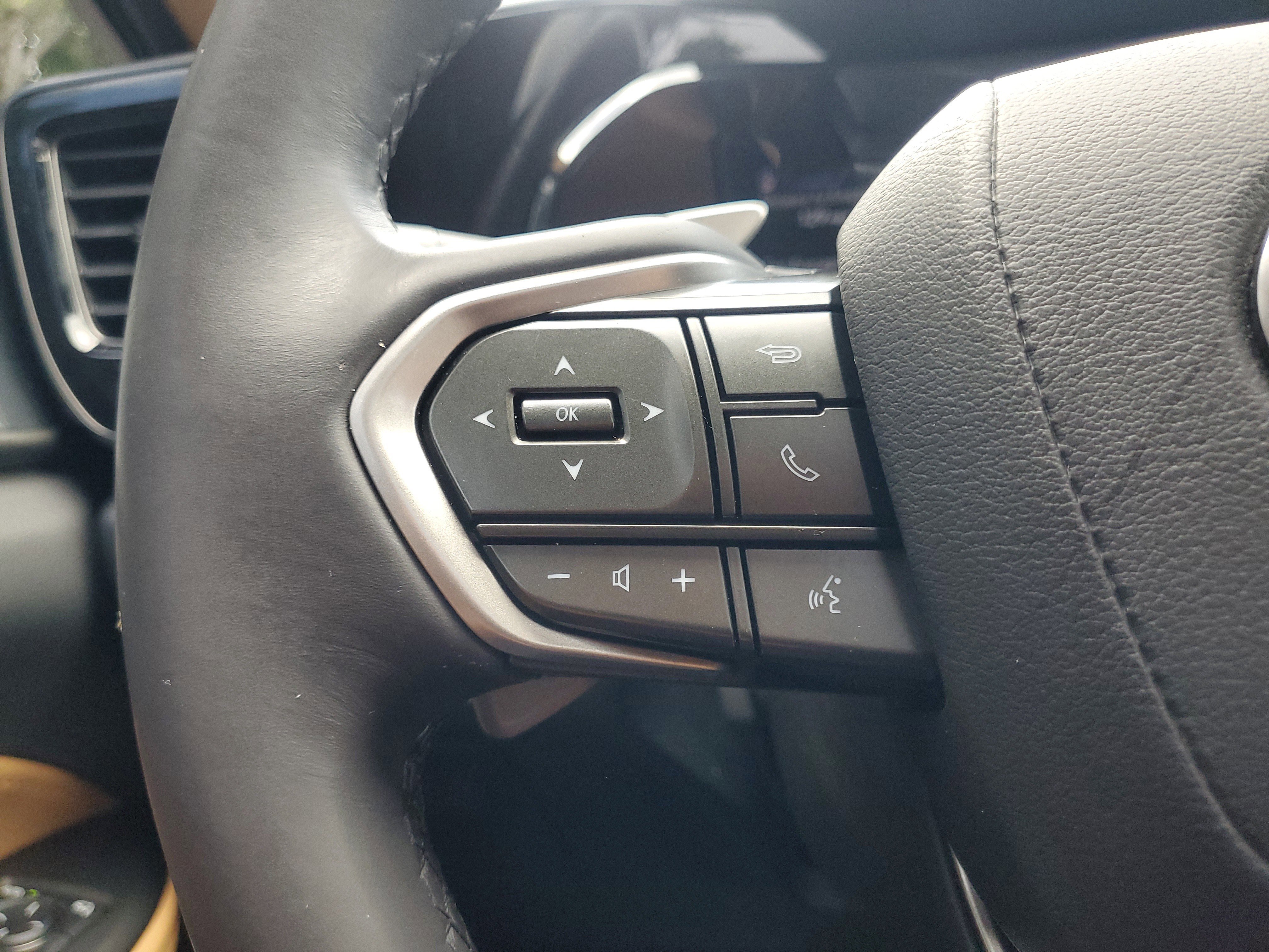 Used 2024 Lexus NX 250 FWD w/ Towing Package (2000 Lbs) image 22