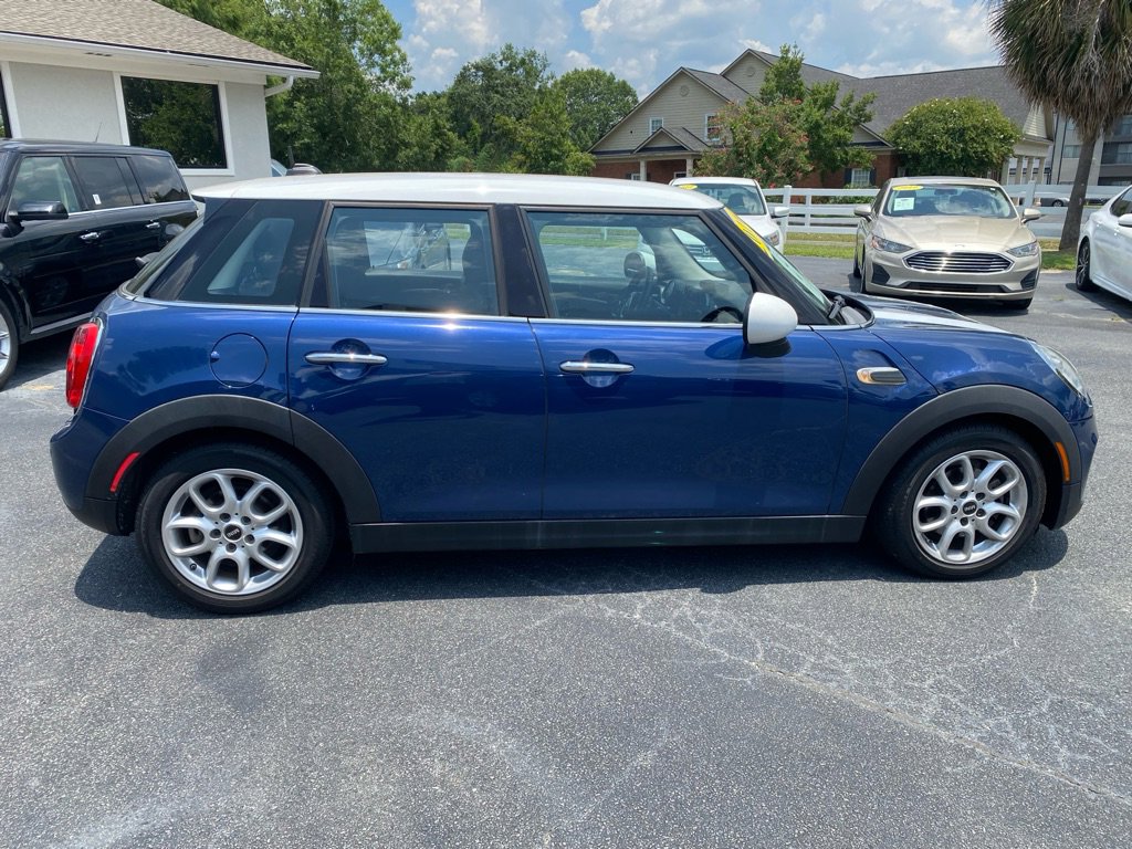 Used 2016 MINI Cooper 4-Door Hardtop image 7