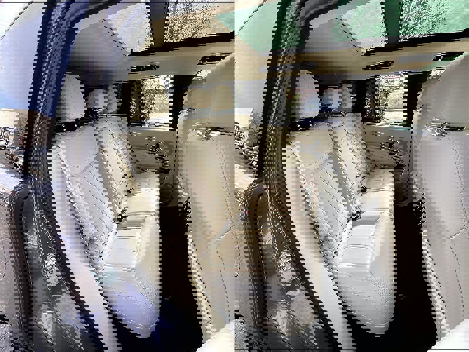 Used 2024 Land Rover Range Rover SE image 29