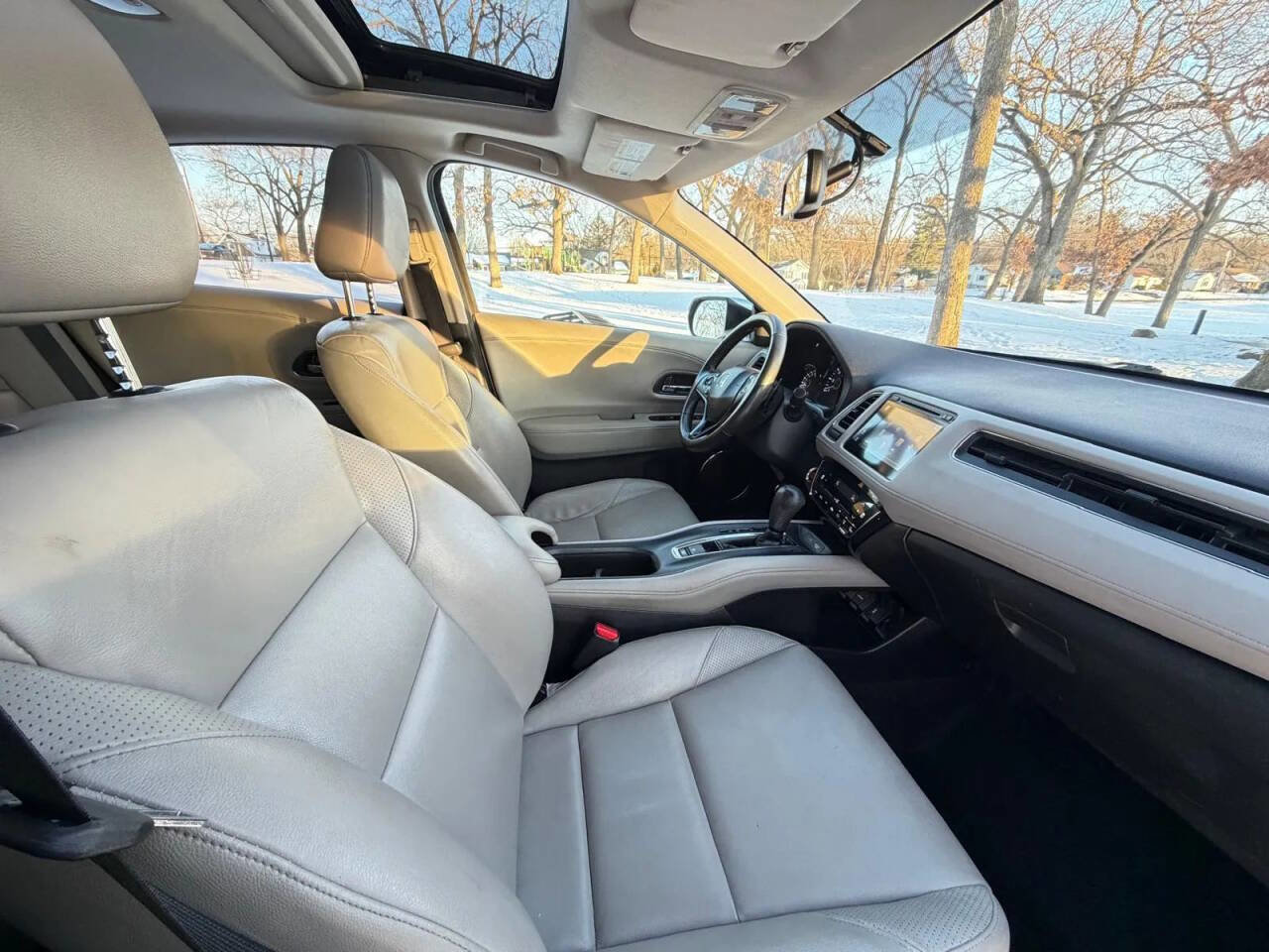 Used 2016 Honda HR-V EX-L image 11