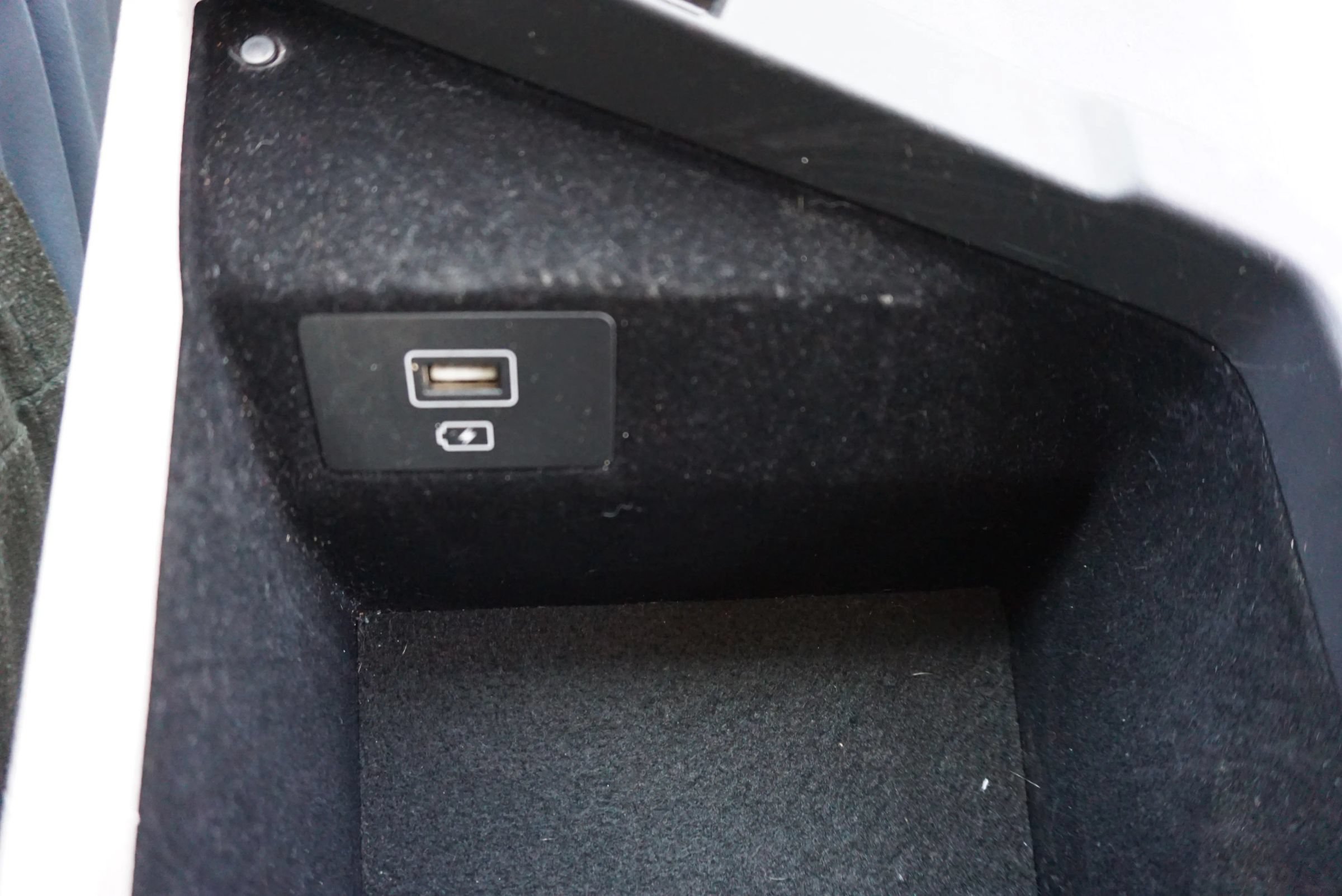Used 2021 Genesis G70 2.0T RWD image 22