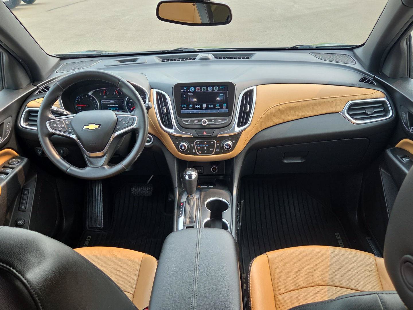 Used 2018 Chevrolet Equinox Premier FWD image 13
