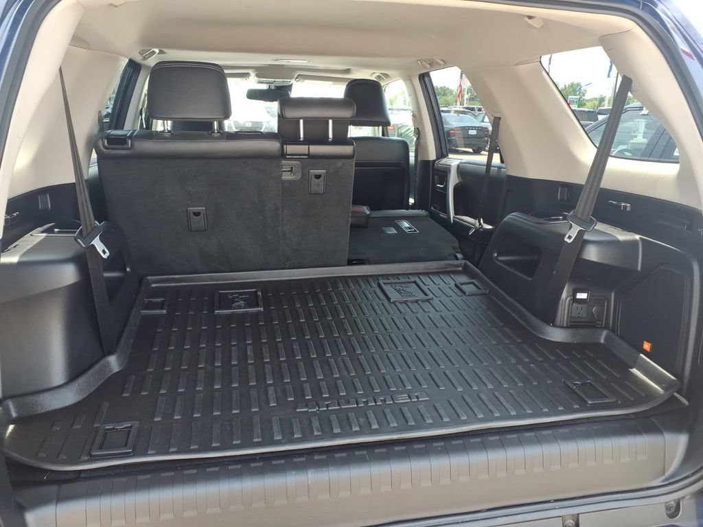 Used 2023 Toyota 4Runner Limited AWD/4WD image 16