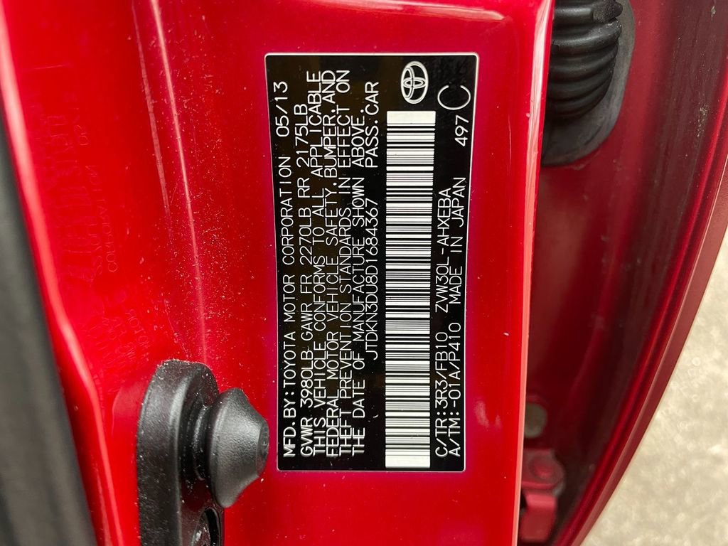 Used 2013 Toyota Prius Three w/ Solar Roof Pkg image 31