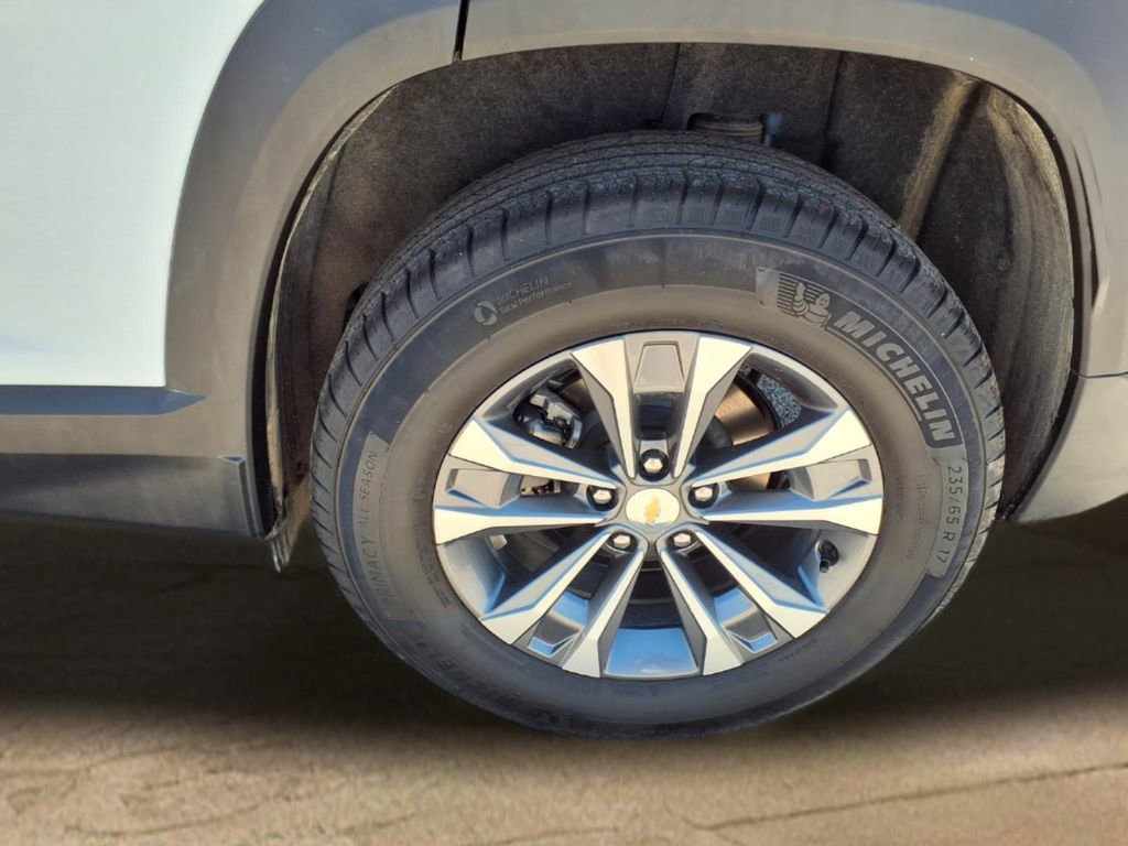 Used 2026 Chevrolet Equinox LT AWD/4WD image 23