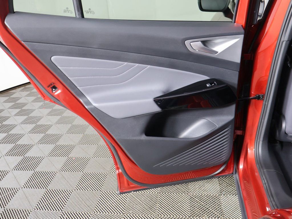 Used 2023 Volkswagen ID.4 Pro S image 27