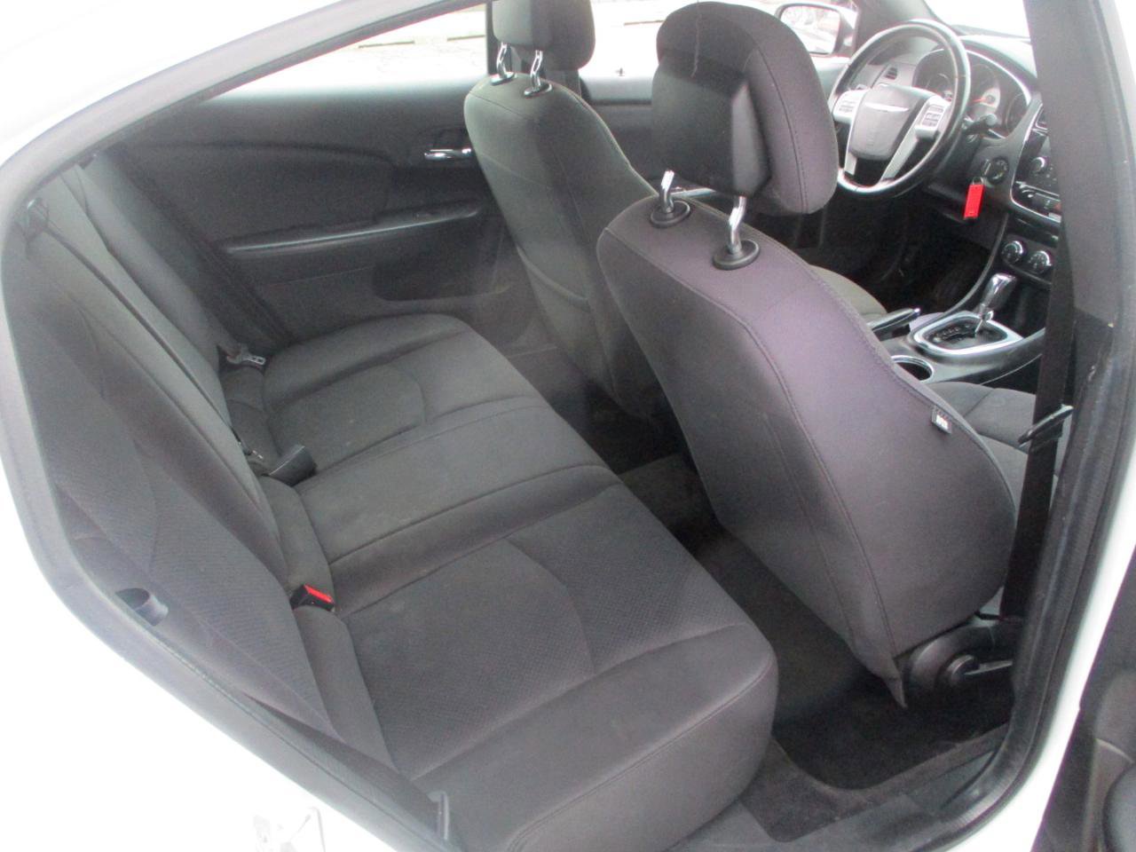 Used 2013 Chrysler 200 Touring image 7