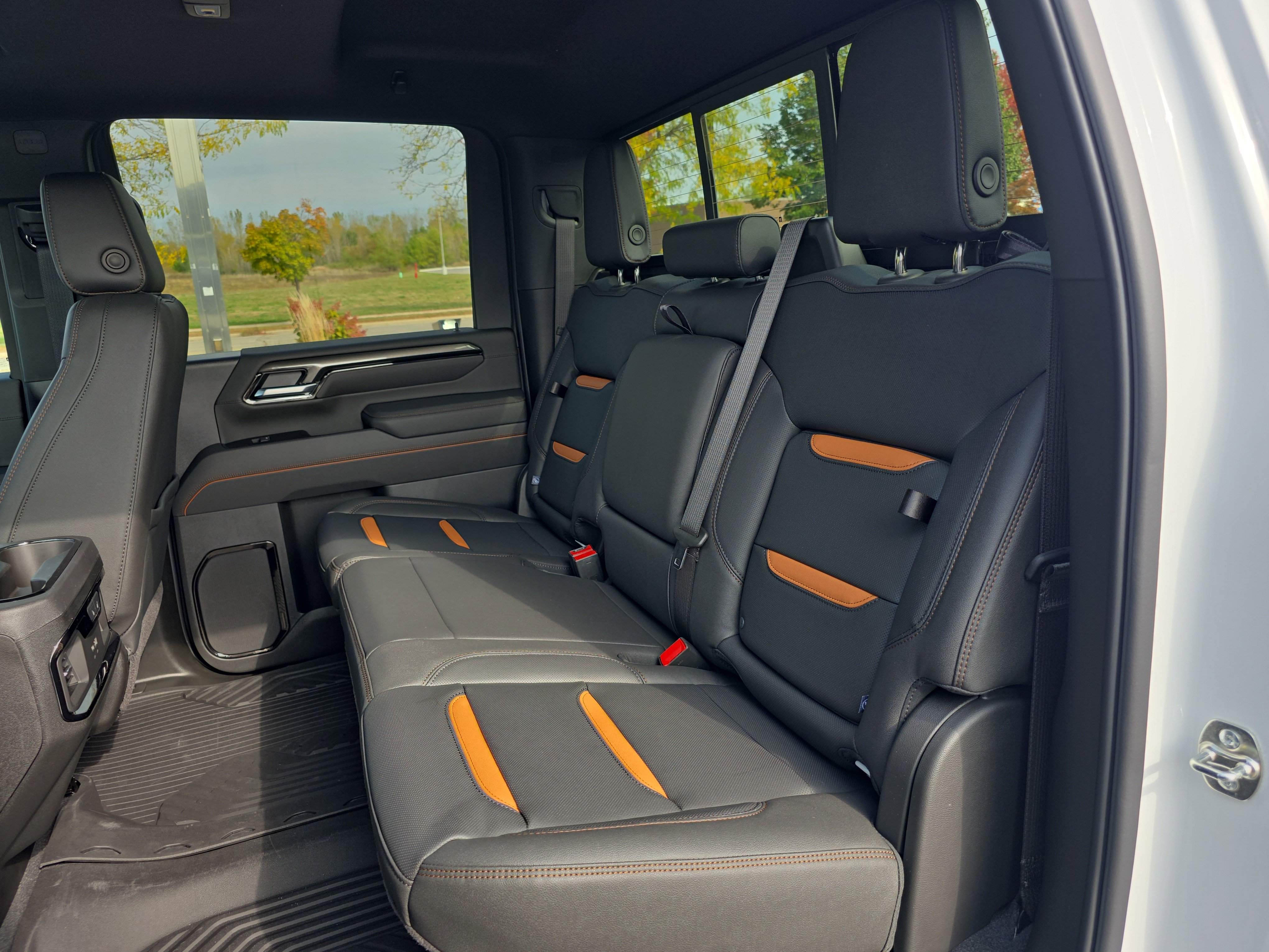 New 2026 GMC Sierra 2500 AT4 w/ AT4 Premium Plus Package image 29