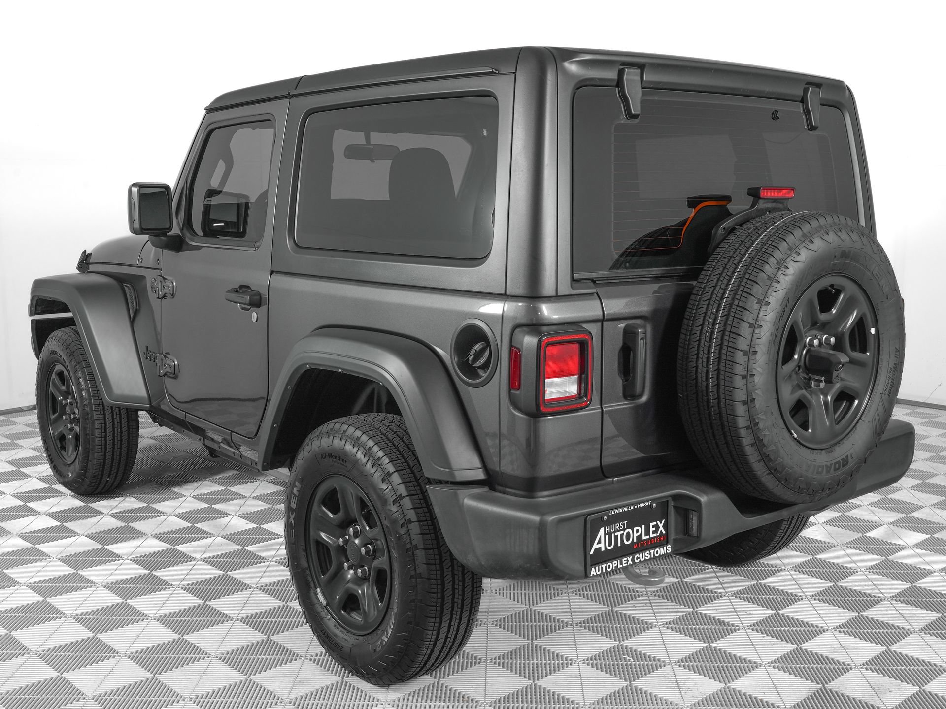 Used 2025 Jeep Wrangler Sport AWD/4WD image 6