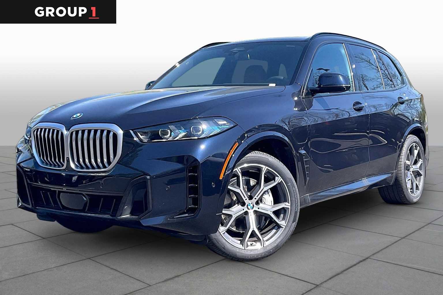 New 2026 BMW X5 xDrive50e w/ M Sport Package AWD/4WD image 1