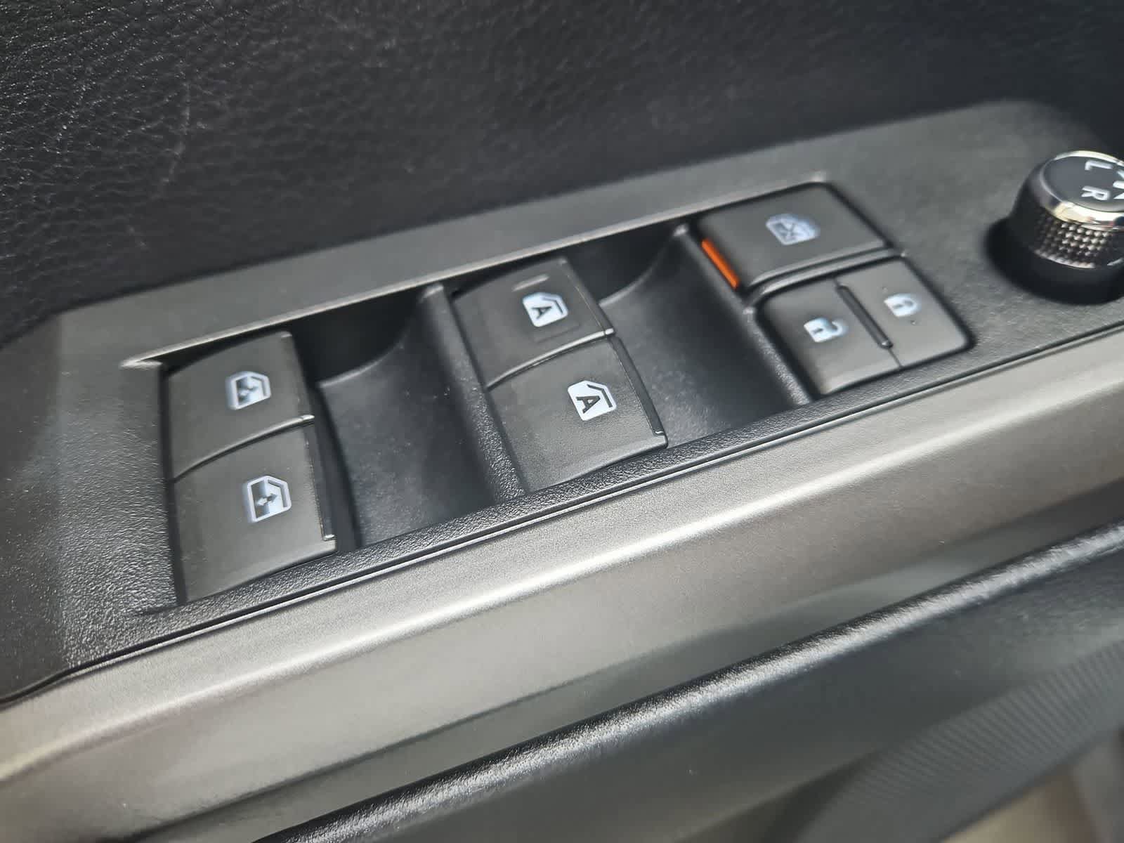 Used 2018 Toyota Tacoma Limited AWD/4WD image 17