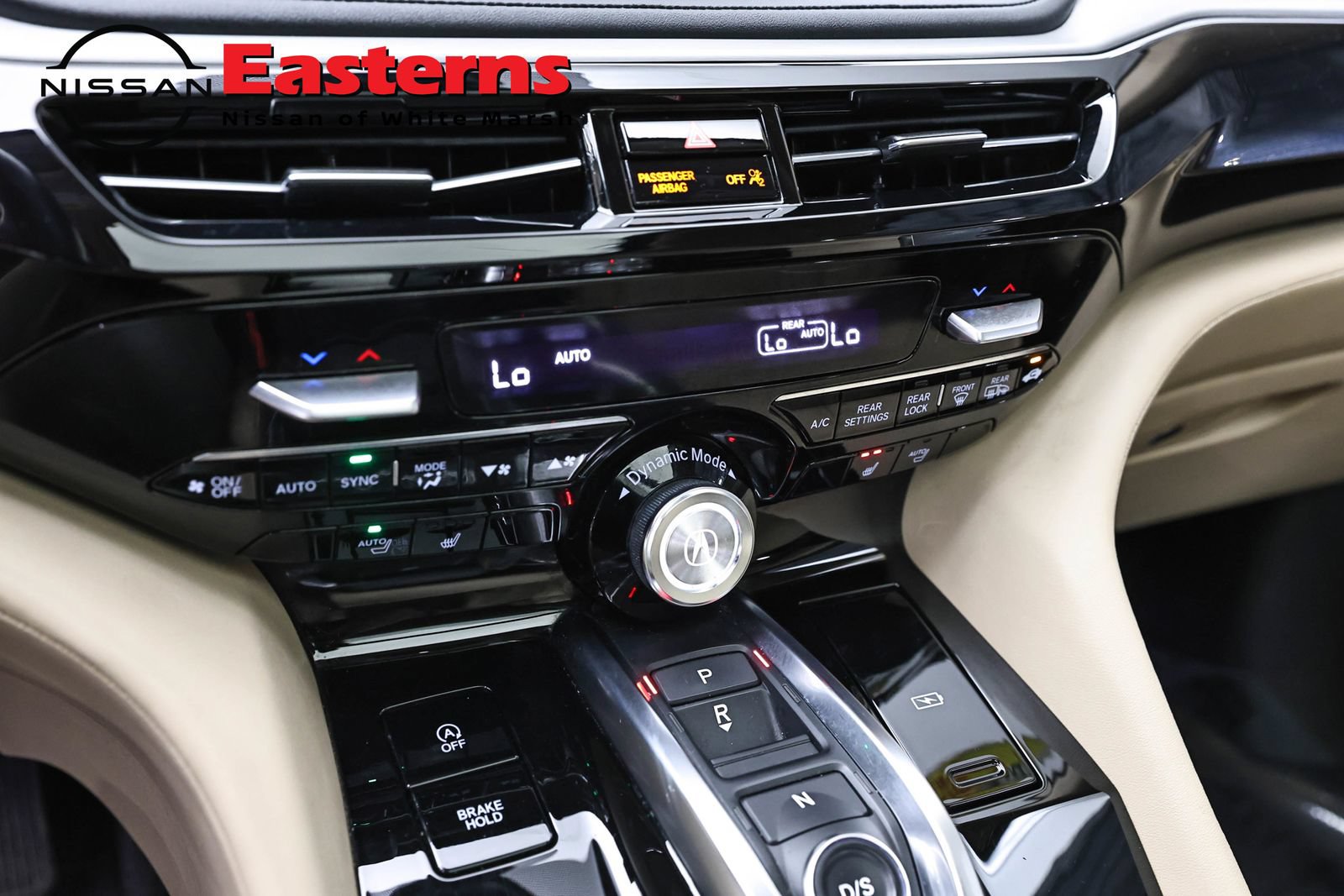Used 2024 Acura MDX SH-AWD w/ Technology Package image 18