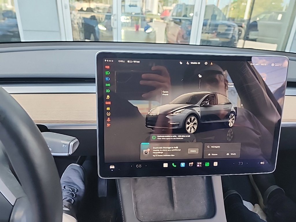 Used 2024 Tesla Model Y Long Range AWD/4WD image 5