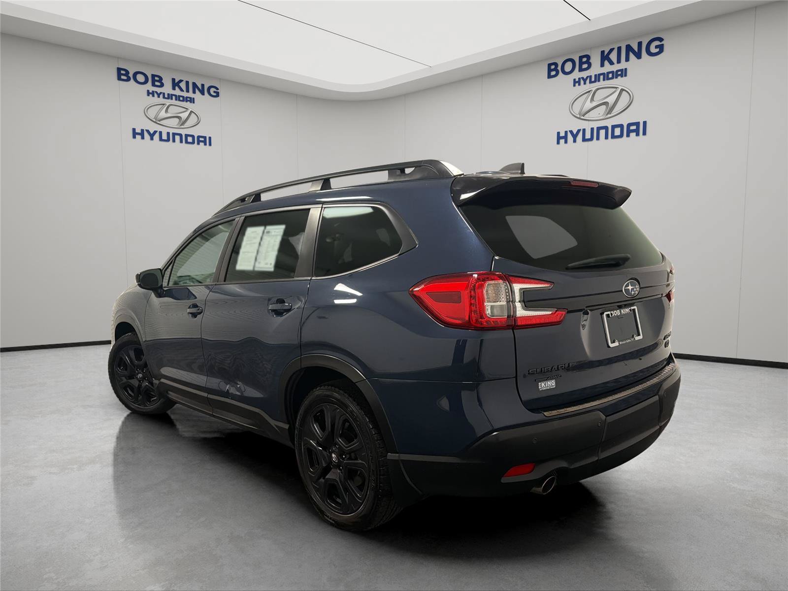 Used 2024 Subaru Ascent Onyx Edition AWD/4WD image 3