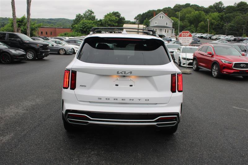 Used 2022 Kia Sorento SX image 6
