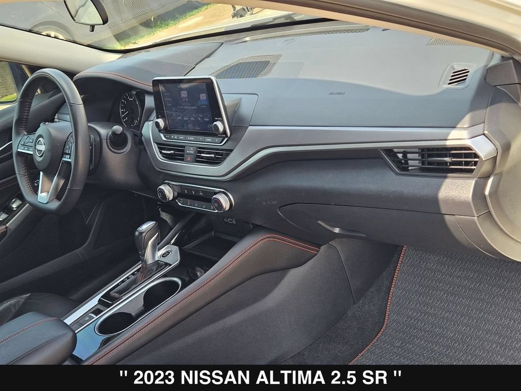 Used 2023 Nissan Altima 2.5 SR AWD/4WD image 29