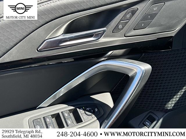 Used 2025 BMW X2 xDrive28i image 21