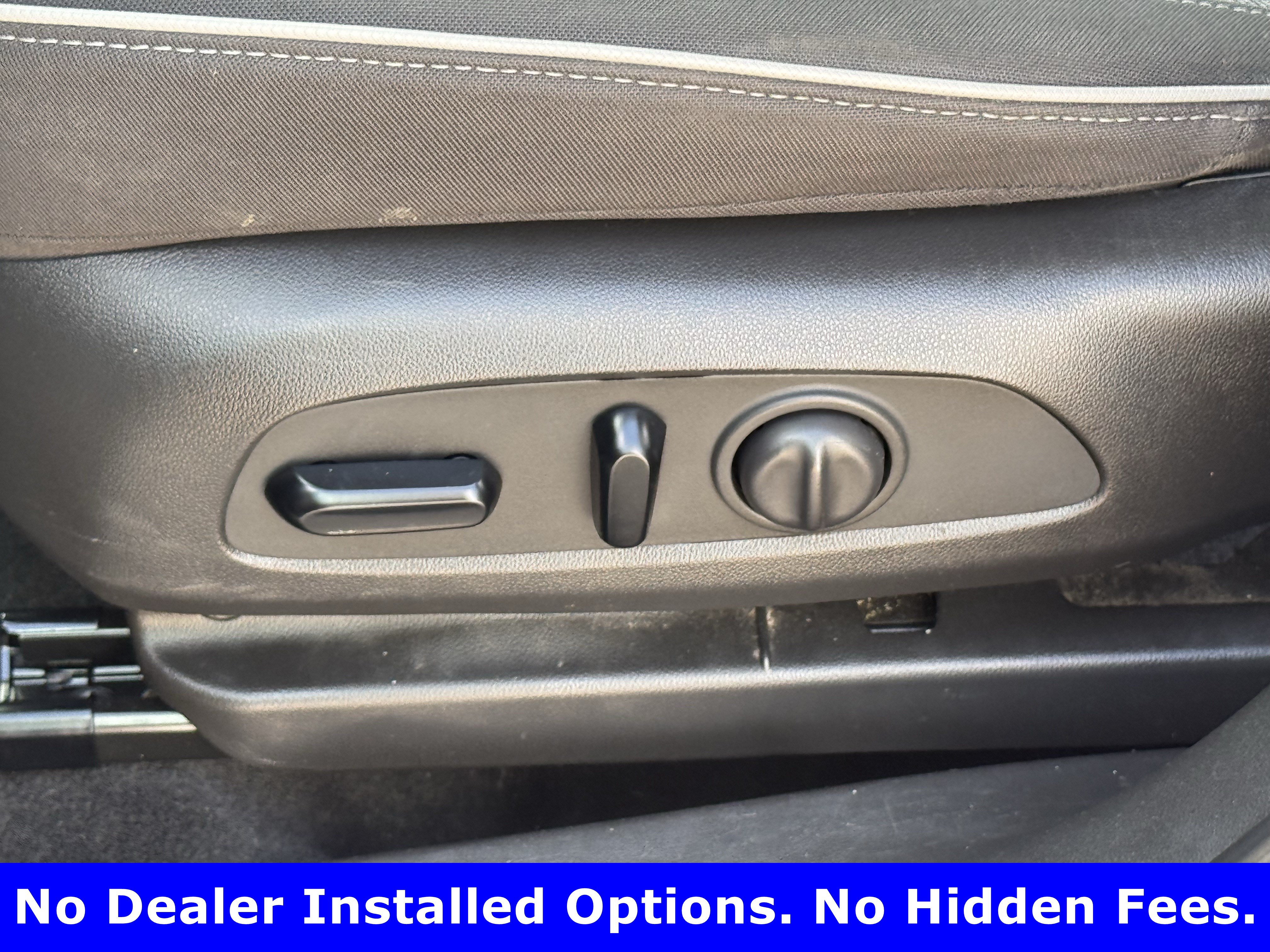Used 2023 Chevrolet TrailBlazer LT FWD image 23