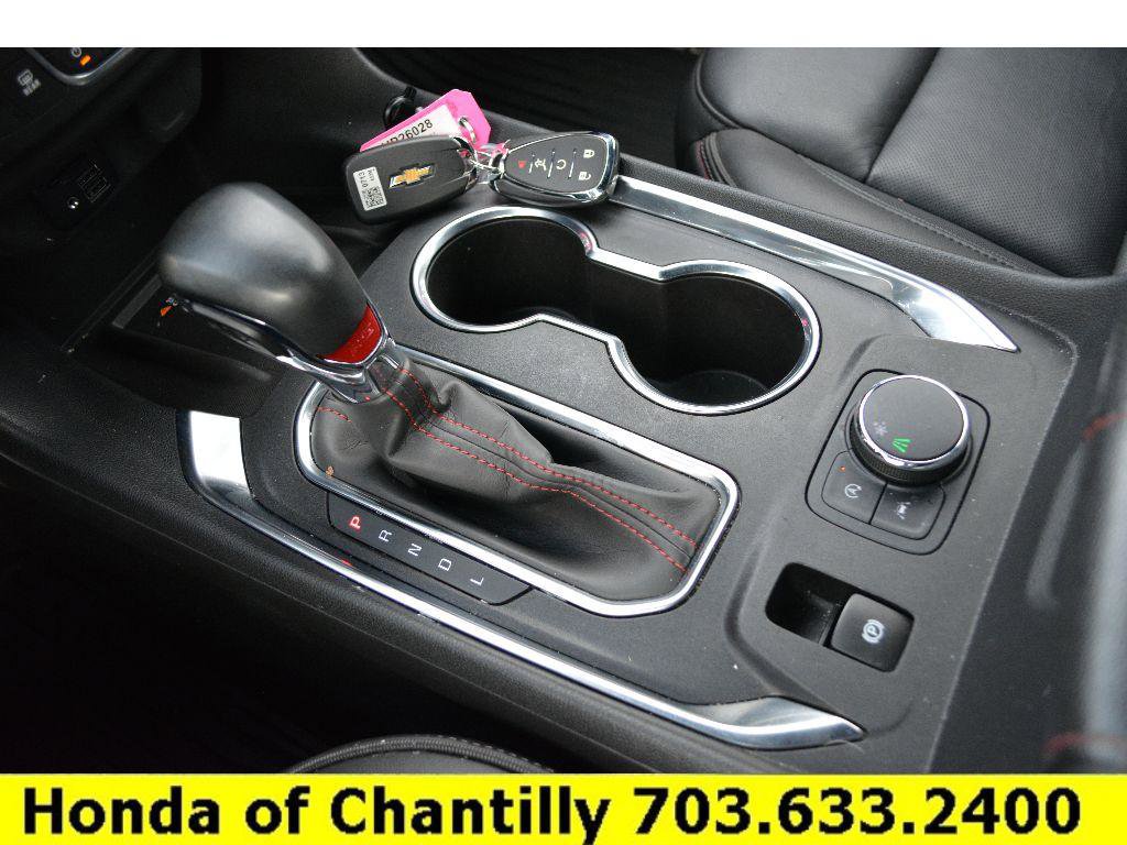 Used 2023 Chevrolet Traverse RS FWD image 18
