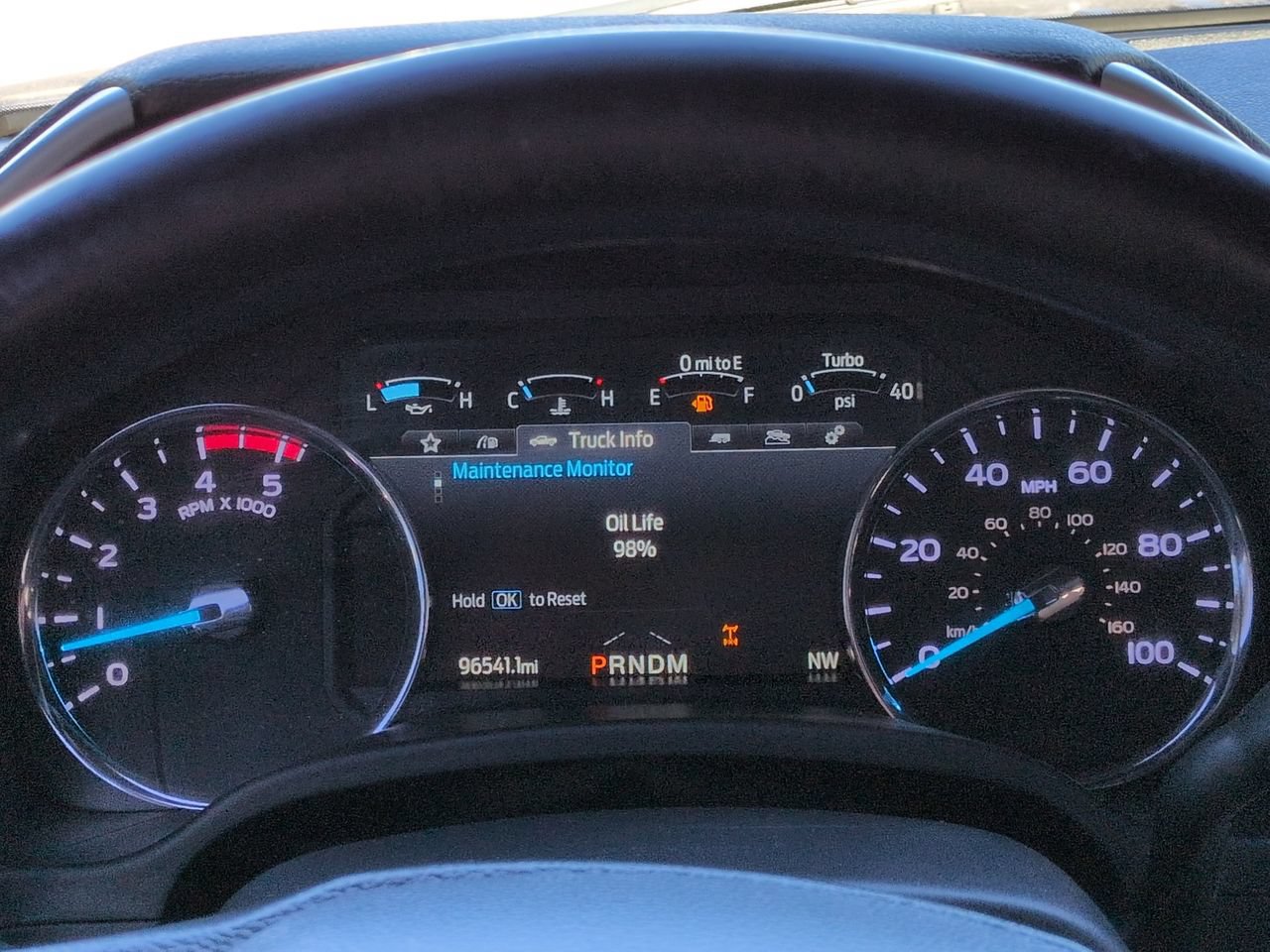 Used 2022 Ford F250 Lariat w/ Tremor Off-Road Package AWD/4WD image 29