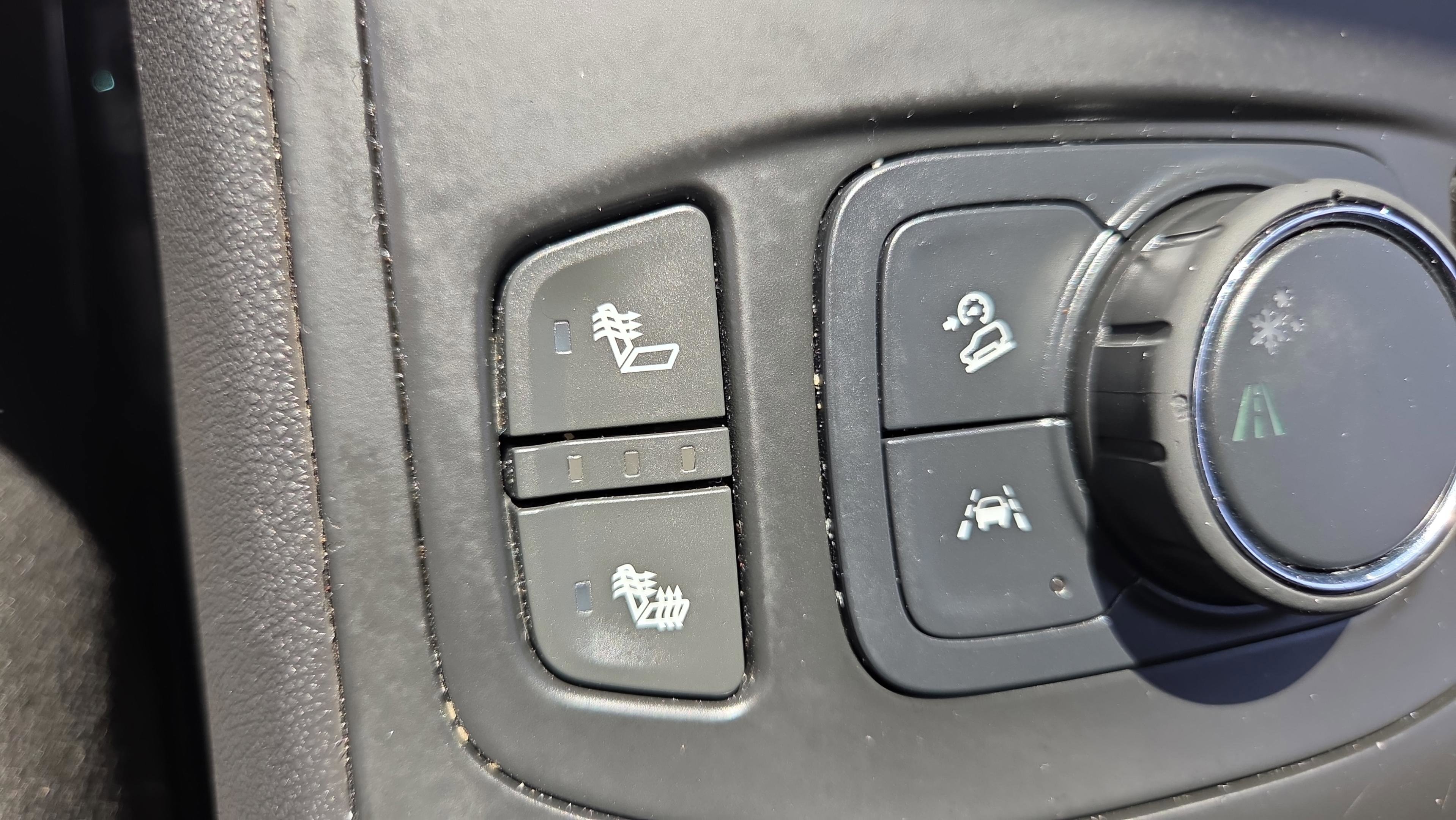 Used 2021 GMC Terrain SLE w/ Driver Convenience Package FWD image 22