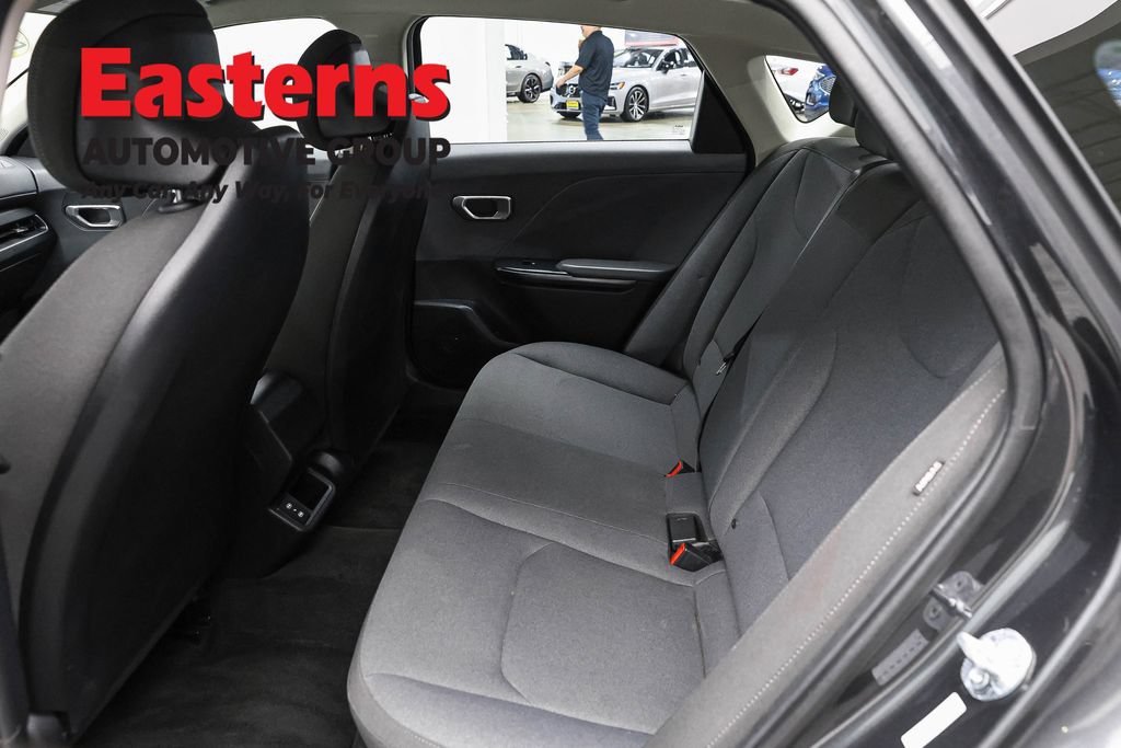 Used 2025 Kia K4 FWD image 20