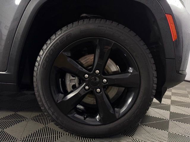 Used 2021 Jeep Grand Cherokee L Laredo image 11