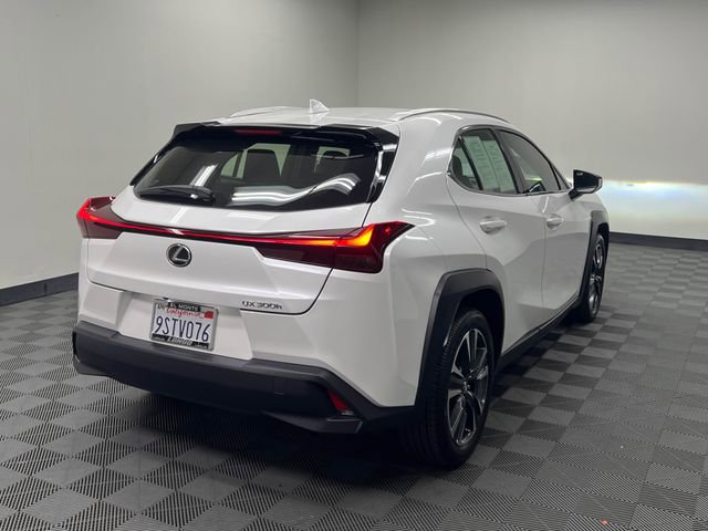 Certified 2025 Lexus UX 300h FWD image 5