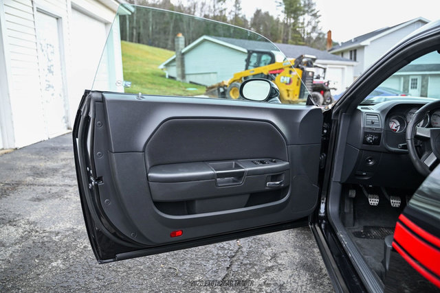 Used 2010 Dodge Challenger R/T w/ Mopar 10 Pkg RWD image 30