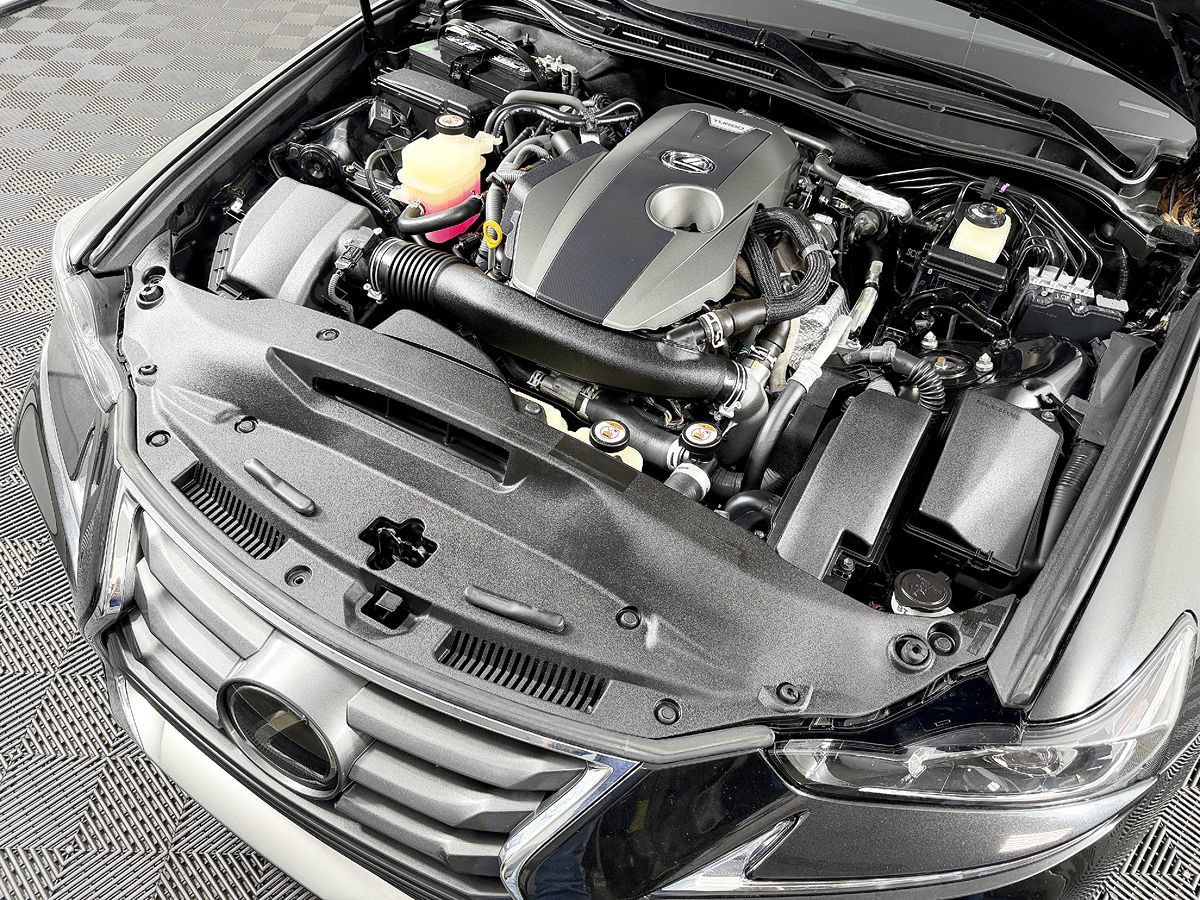 Used 2018 Lexus IS 300 w/ Accessory Package 2 RWD image 19