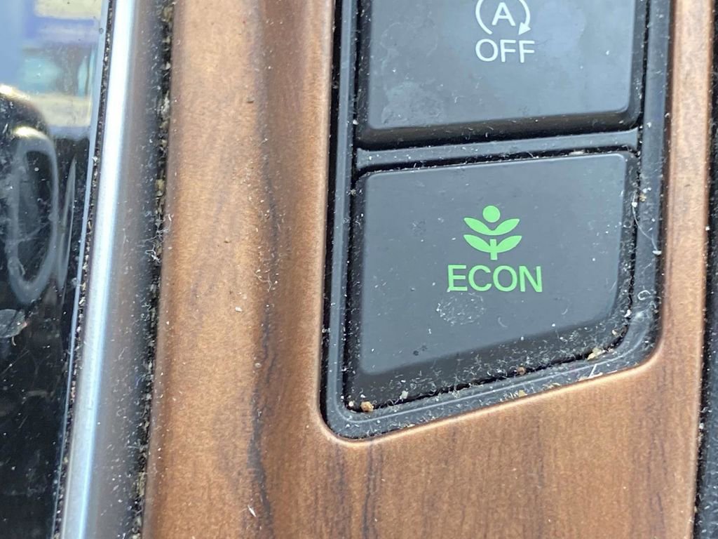 Used 2022 Honda CR-V EX-L image 25
