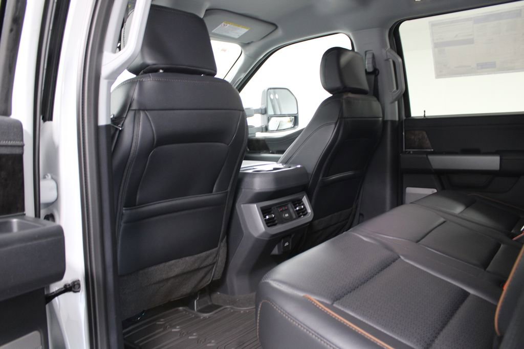 New 2026 Ford F250 Lariat w/ Black Appearance Package image 27