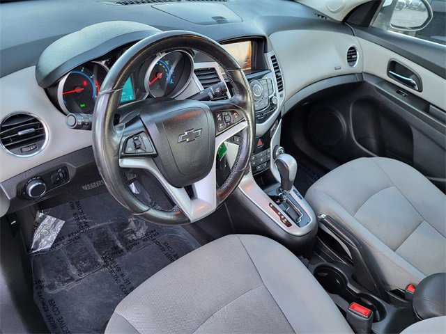 Used 2014 Chevrolet Cruze LT image 7