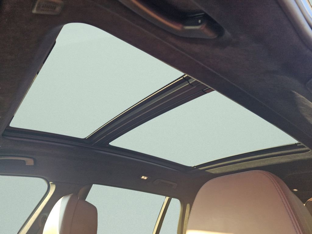 Used 2019 BMW X7 xDrive50i w/ M Sport Package image 8